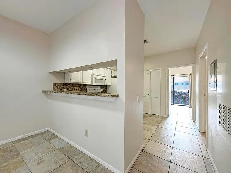 2901 San Jacinto Blvd #107 — Photo 3