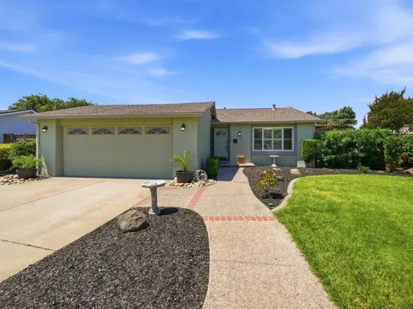 17065 Peppertree Dr, Morgan Hill, CA 95037
