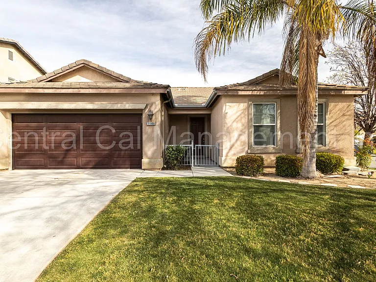 11900 Nebula Ct — Photo 1