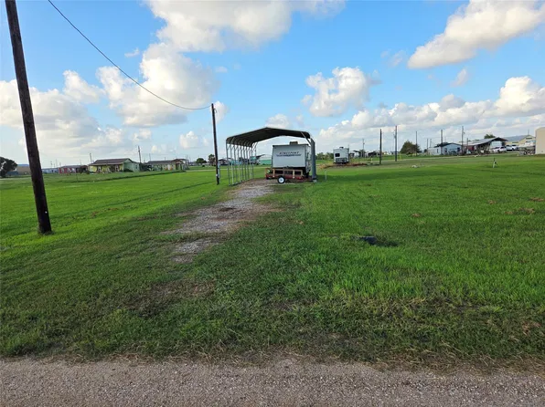 188 Coral Ln Lot 152, Palacios, TX 77465