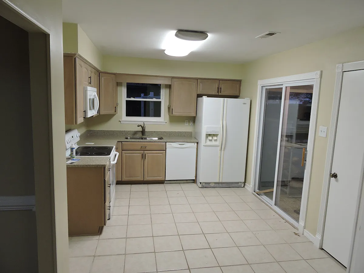 Building Photo - 5668 Myers Ct