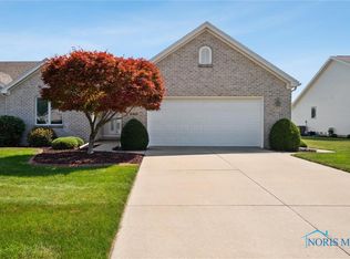 4463 Clearwater Dr W, Maumee, OH 43537