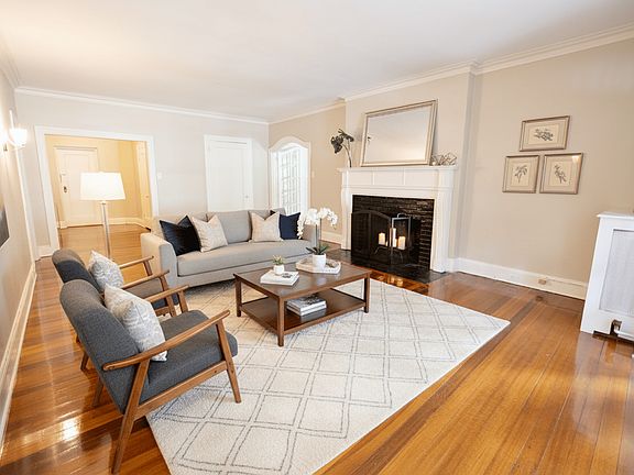 Sevilla Court Living Room