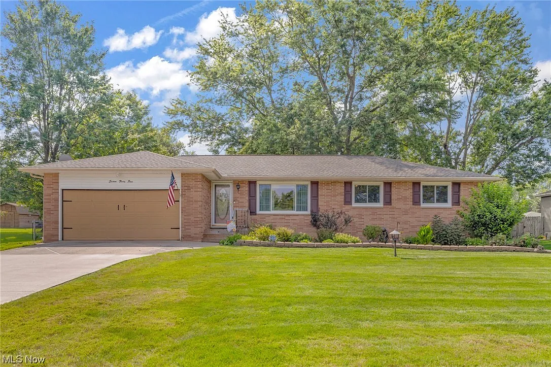 1634 Barbara Dr photo 1