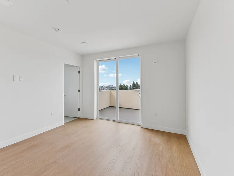 8900Ramsgate — Photo 120