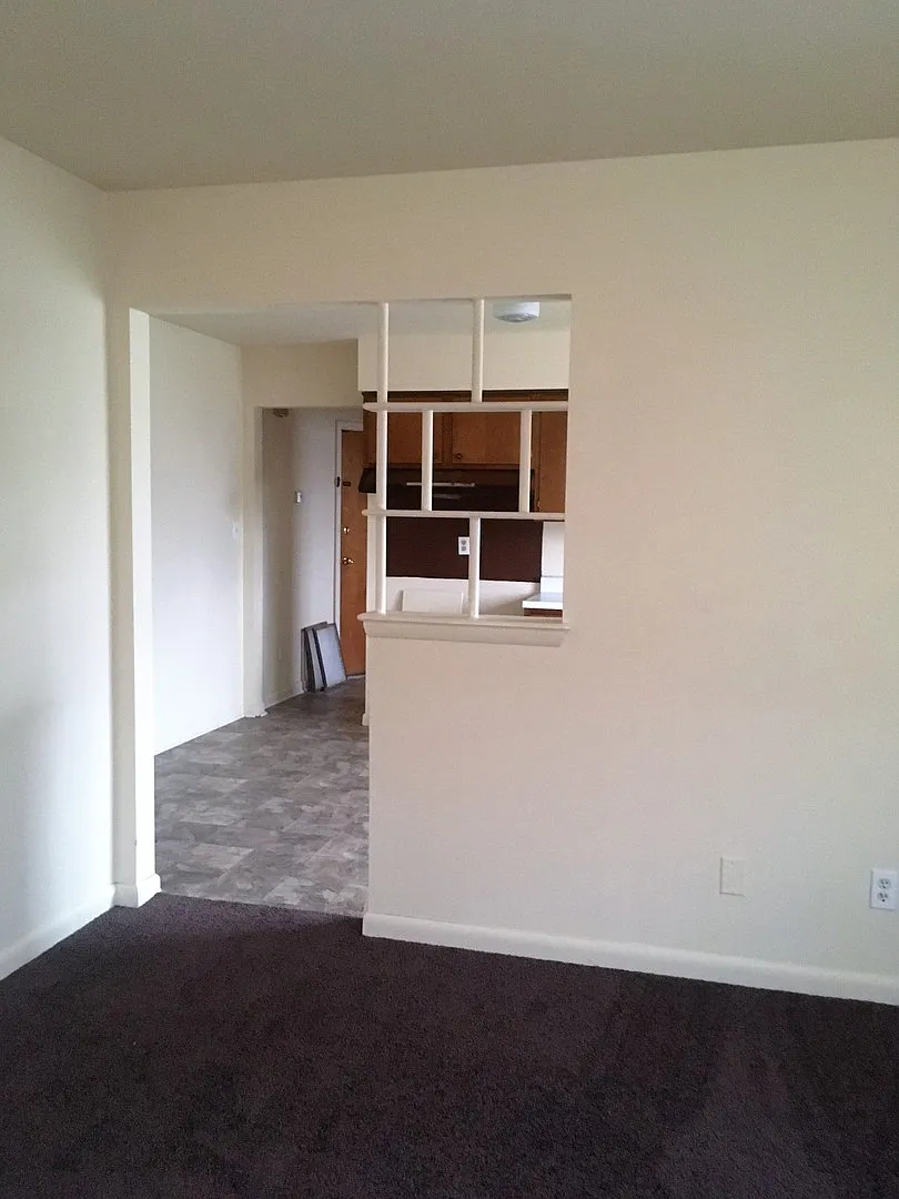 107 E. Adair St. — Photo 2