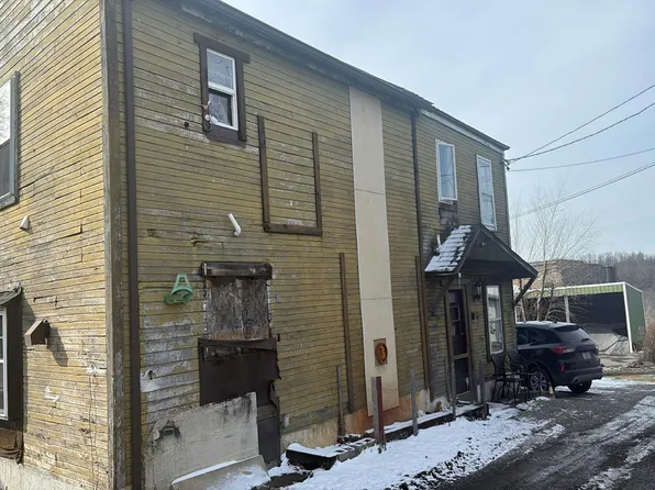 310/312 Stonycreek St, Boswell, PA 15531