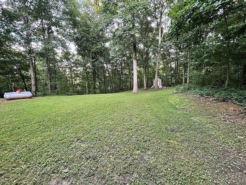2nd image of 290 Twin Mountain Lake Rd