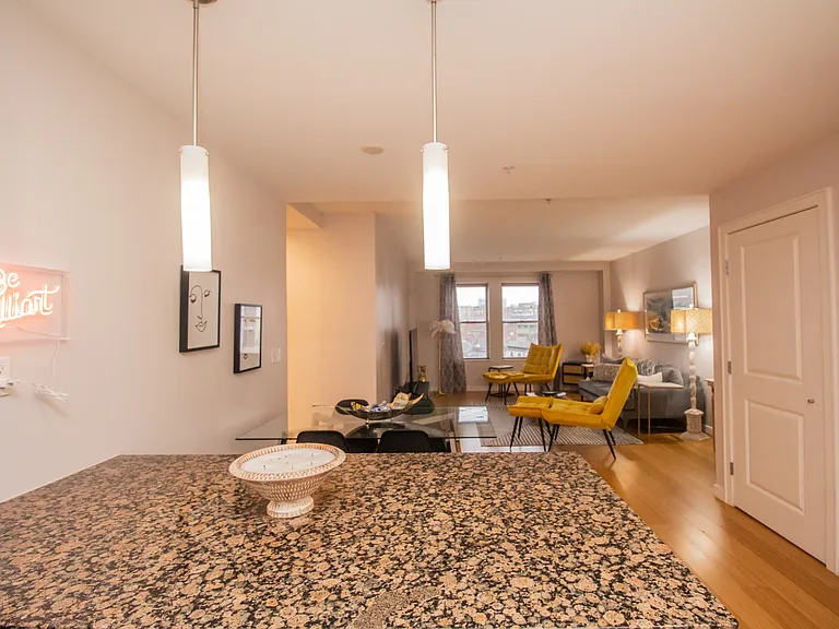 16 Miner St #401 — Photo 10