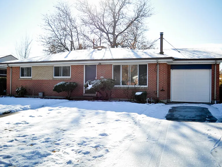 12460 E 31st Ave — Photo 8