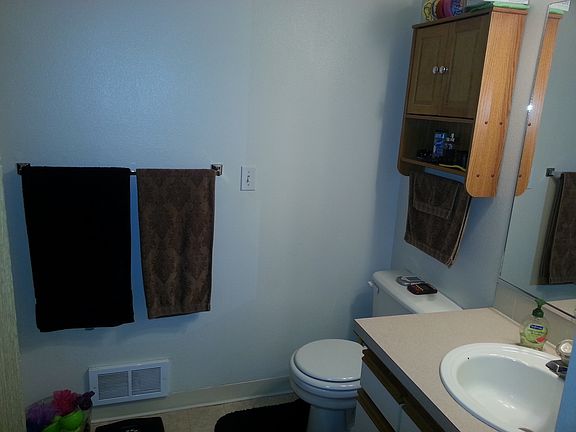 4th image of 6307 N Altamont St #B