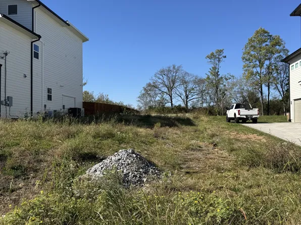 1535 E Stewarts Ln Lot 6, Nashville, TN 37218
