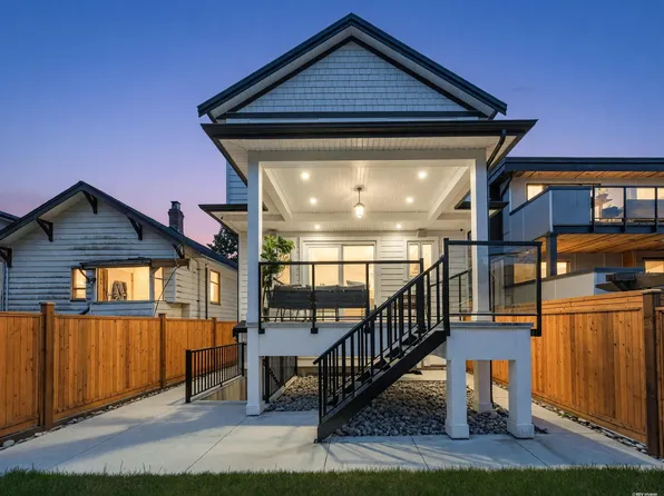2743 McGill St, Vancouver, BC V5K 1G7