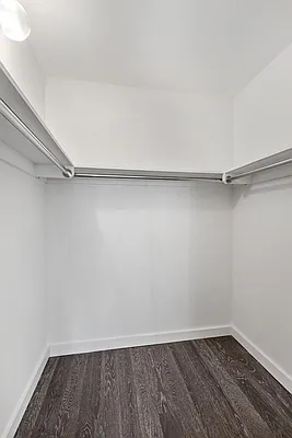 Rented by Greystar | media 10