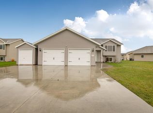 548 11th Ave NE, Melrose, MN 56352