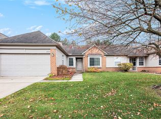34512 Manor Run Cir, Sterling Heights, MI 48312
