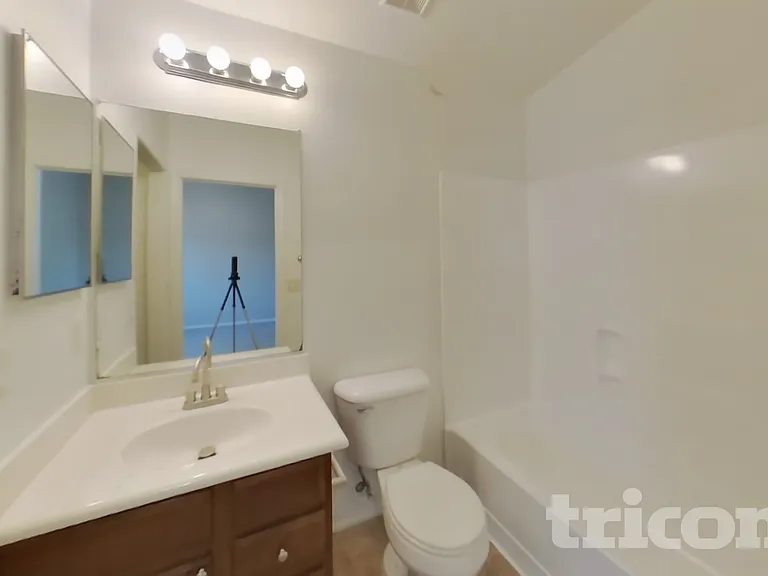 42065 W Sunland Dr — Photo 8