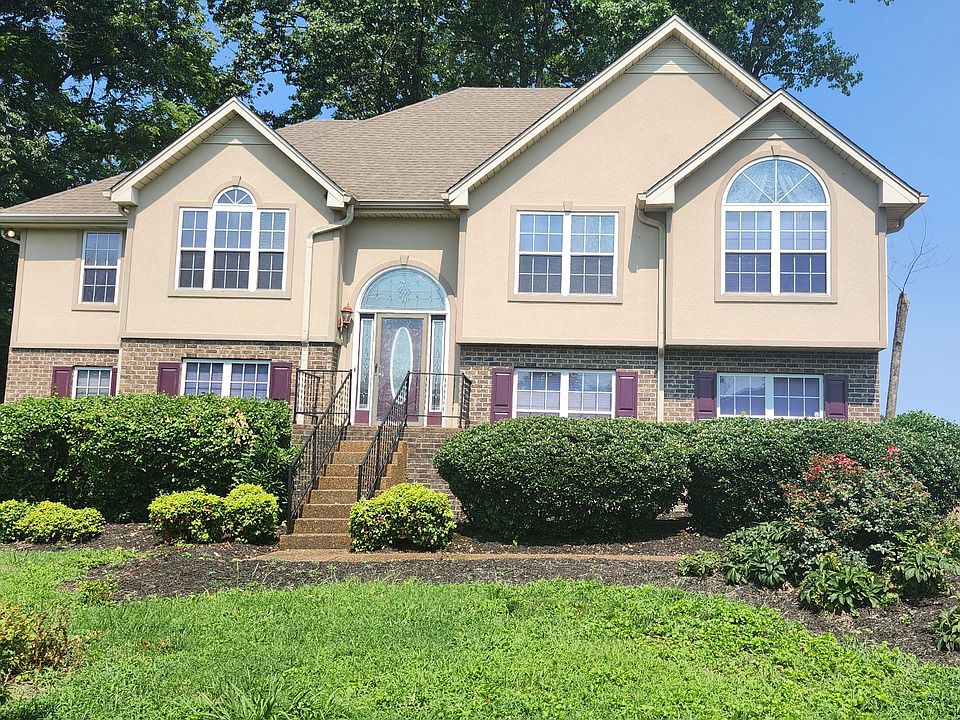 1st image of 982 Trail Ridge Cir
