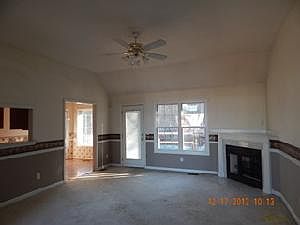 2nd image of 505 Columbus Ct