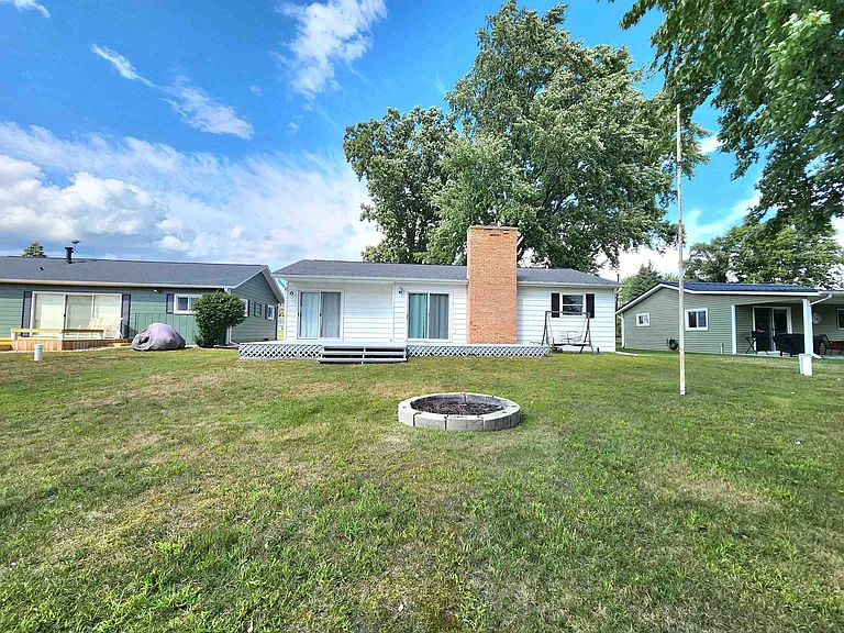 399 Twin Lake Rd — Photo 12