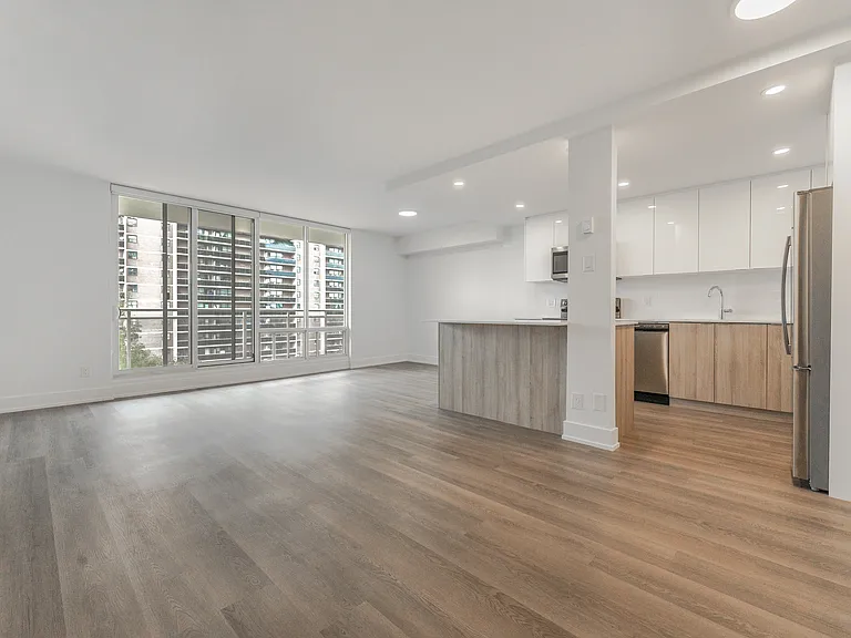 2 Secord Ave — Photo 18