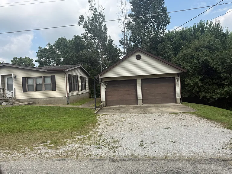 910 N Ealy St — Photo 24