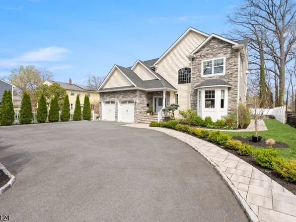 53 Fairway St, Bloomfield Twp., NJ 07003