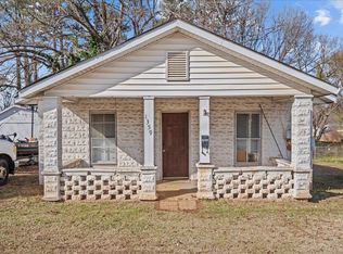 1359 N Limestone St, Gaffney, SC 29340