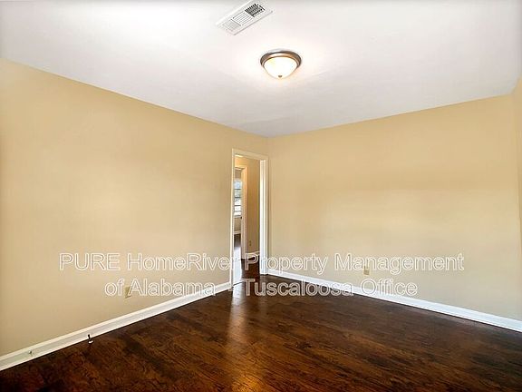 3rd image of 1120 19th St APT 9