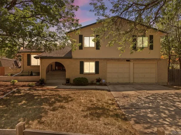 8412 Newland Drive, Arvada, CO 80003