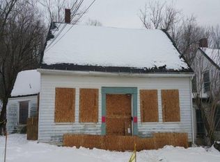 21 Kinderhook St, Randolph, ME 04346