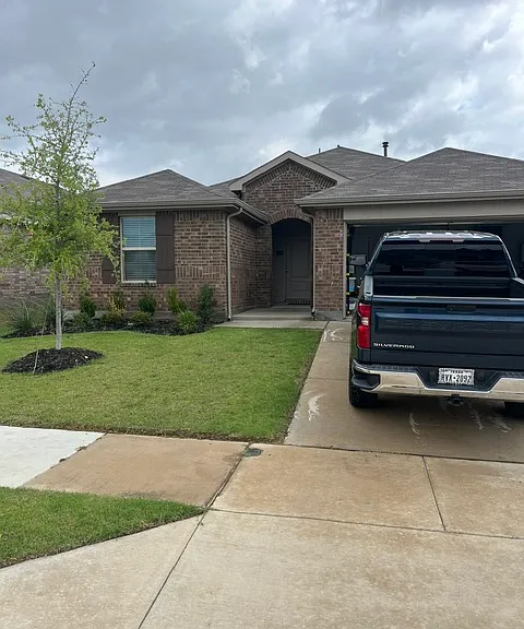 4164 Crooked Bend Dr — Photo 1