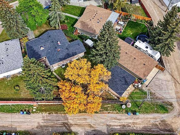 4th image of 79 Ferncliff Cres SE