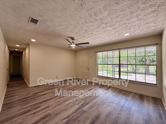 5th image of 7398 Worthington Rd