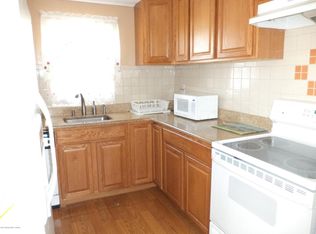 549 James St, Freehold, NJ 07728