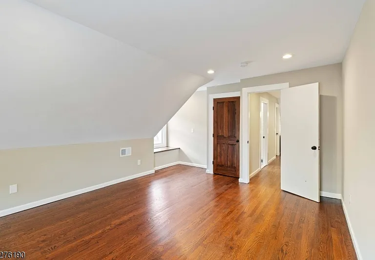 25 1/2 King St #25.5 — Photo 15