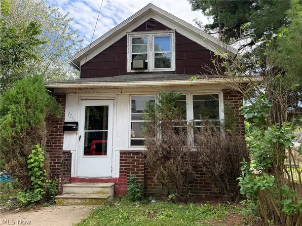 1236 Willow Ave, Alliance, OH 44601