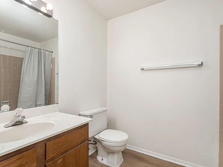 518 Riddle Rd #12 — Photo 12