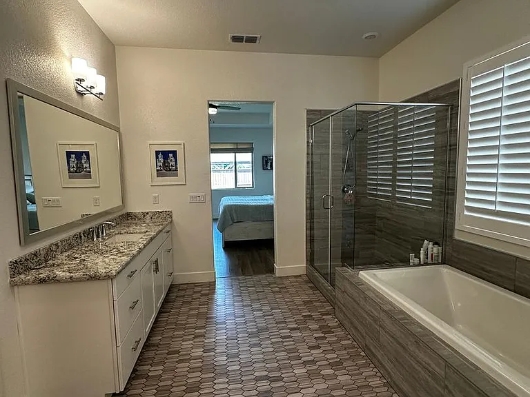 2305 Banks Dr — Photo 27