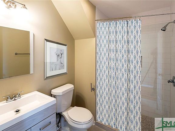 5th image of 118 W 41st St #A