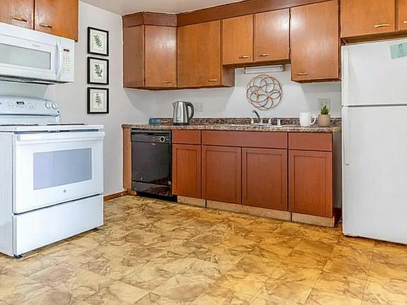 2nd image of 1509 Trailsway #1509-6