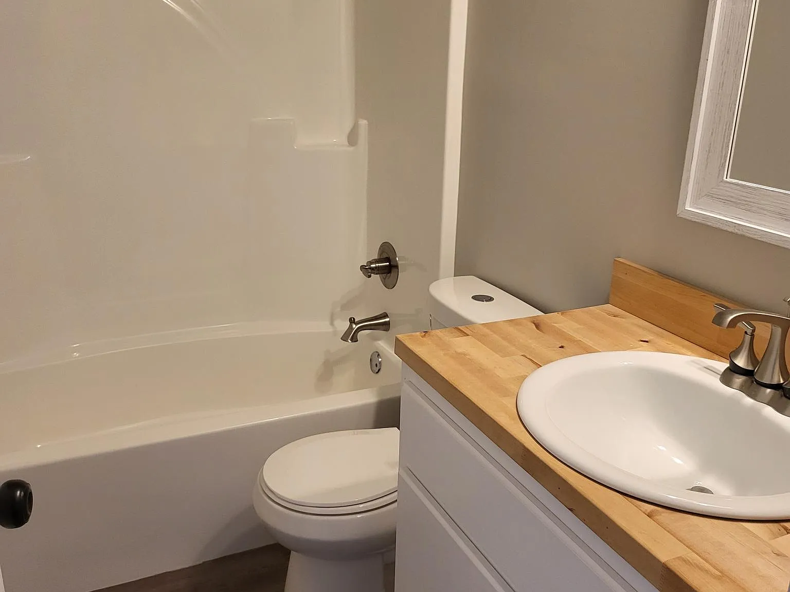 2 bed, $1,095 — Photo 4