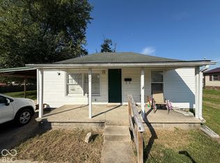 130 Broad St, Hope, IN 47246