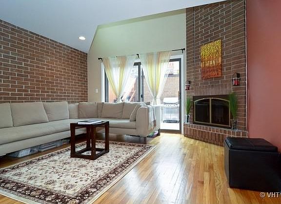 3rd image of 3759 N Kenmore Ave APT G