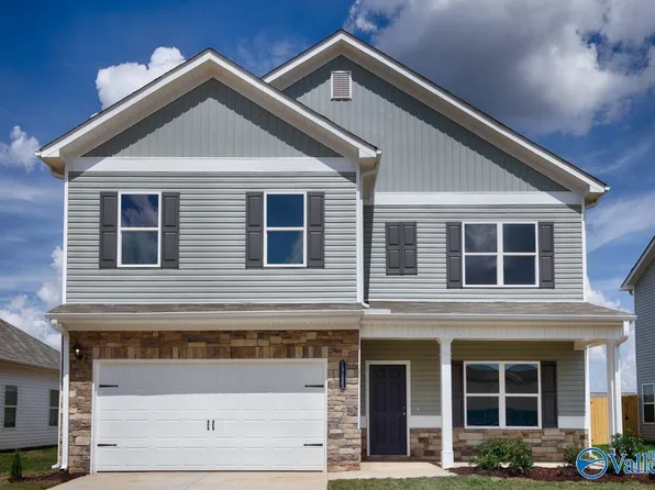 19933 Wicklow Cir, Athens, AL 35613