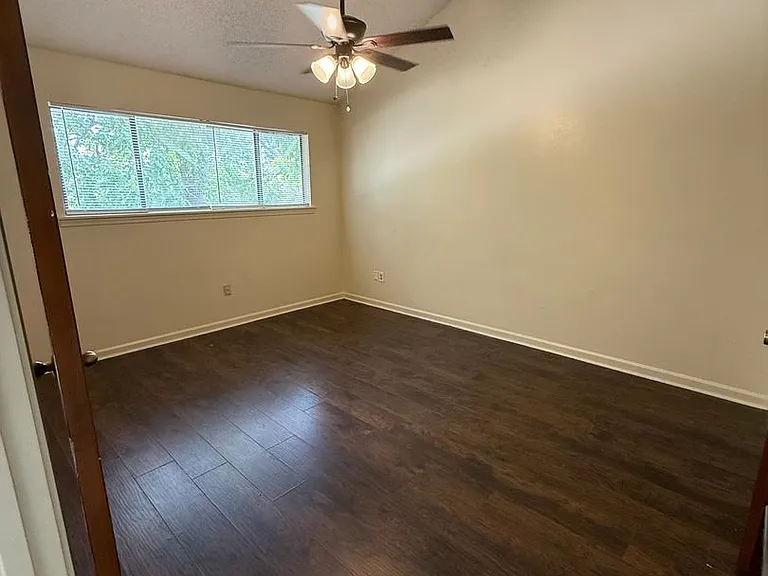 8216B Governor Dr — Photo 6