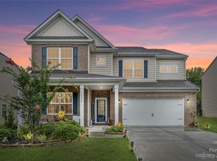 16044 Hammersmith Farm Dr, Charlotte, NC 28273