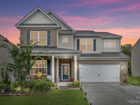16044 Hammersmith Farm Dr, Charlotte, NC 28273