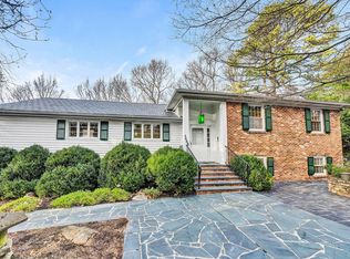 3442 W Ridge Rd SW, Roanoke, VA 24014