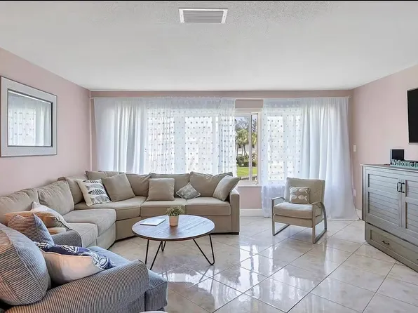 6700 Gulf Of Mexico Dr APT 143, Longboat Key, FL 34228